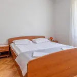 Apartment Vinka Supetar